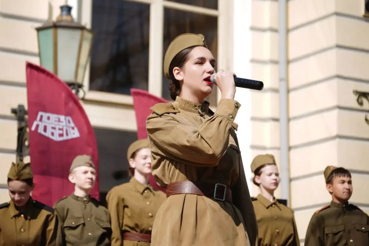 Уникальный передвижной музей «Поезд Победы» встретили в Иркутске, за два дня работы он примет более 2,3 тысячи посетителей Уникальный передвижной музей «Поезд Победы» встретили в Иркутске, за два дня работы он примет более 2,3 тысячи посетителей