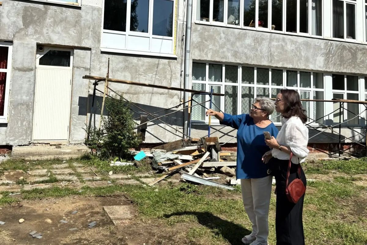 В Байкальске продолжается капитальный ремонт Детской школы искусств в рамках нацпроекта «Семья» В Байкальске продолжается капитальный ремонт Детской школы искусств в рамках нацпроекта «Семья»