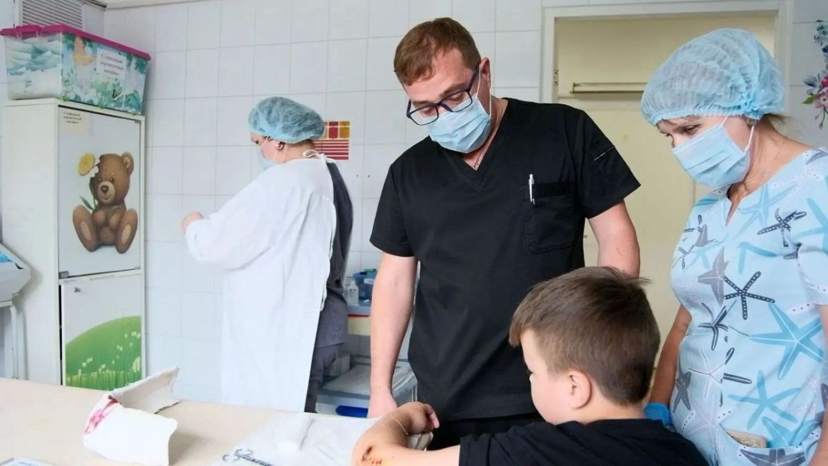 В Иркутске наградили врача, спасающего детские жизни