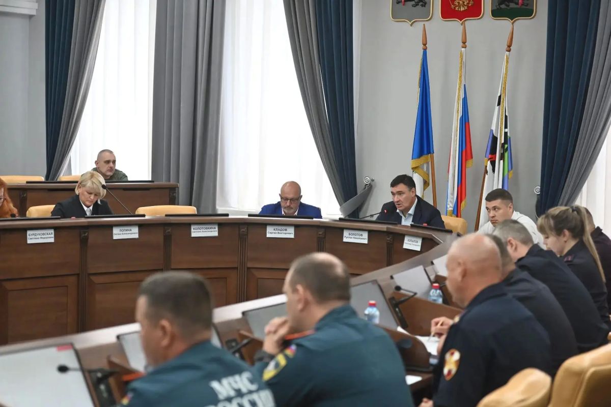 В администрации Иркутска обсудили ликвидацию последствий сильного ливня, а также подготовку к празднованию Дня знаний В администрации Иркутска обсудили ликвидацию последствий сильного ливня, а также подготовку к празднованию Дня знаний