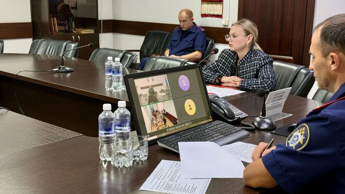 Заместитель руководителя следственного управления СК России по Иркутской области провел личный прием по вопросам нарушения прав жителей города Киренска на транспортную доступность Заместитель руководителя следственного управления СК России по Иркутской области провел личный прием по вопросам нарушения прав жителей города Киренска на транспортную доступность