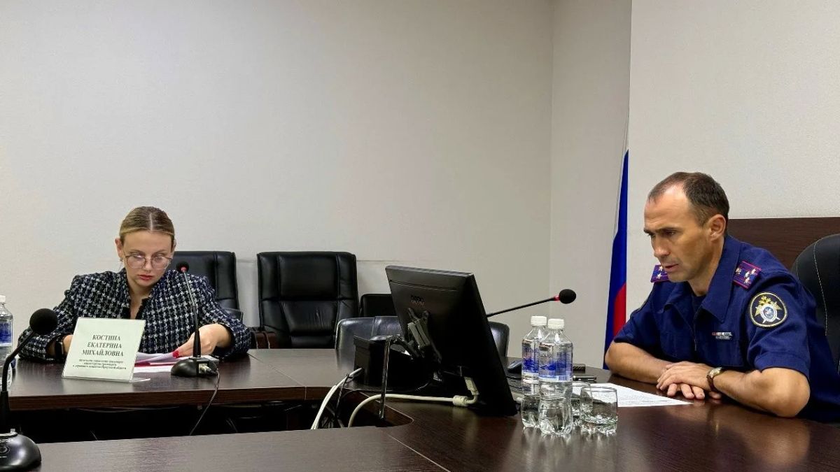 Заместитель руководителя следственного управления СК России по Иркутской области провел личный прием по вопросам нарушения прав жителей города Киренска на транспортную доступность