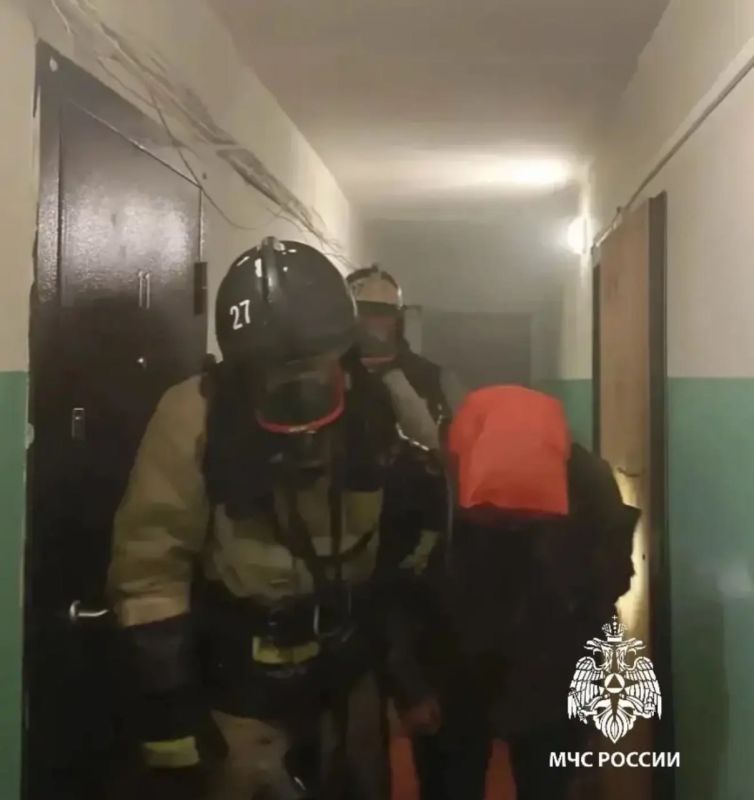 Три человека спасены при пожаре в Братске Три человека спасены при пожаре в Братске