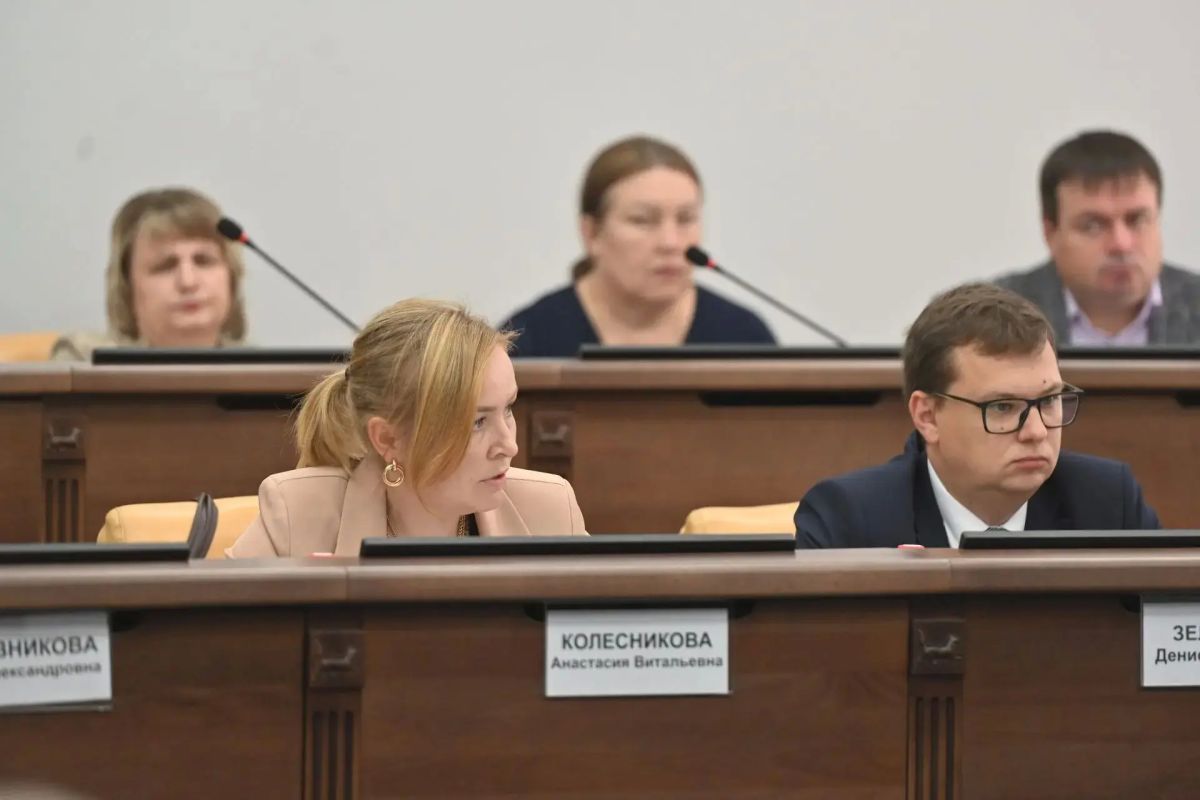 В администрации Иркутска обсудили ликвидацию последствий сильного ливня, а также подготовку к празднованию Дня знаний В администрации Иркутска обсудили ликвидацию последствий сильного ливня, а также подготовку к празднованию Дня знаний