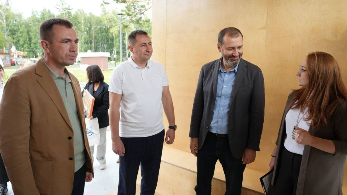 В Тайшете продолжается строительство социальных объектов и благоустройство общественных территорий В Тайшете продолжается строительство социальных объектов и благоустройство общественных территорий