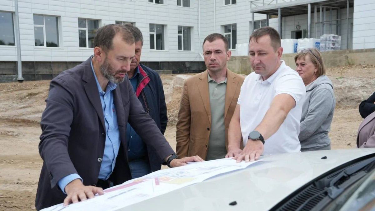 В Тайшете продолжается строительство социальных объектов и благоустройство общественных территорий В Тайшете продолжается строительство социальных объектов и благоустройство общественных территорий