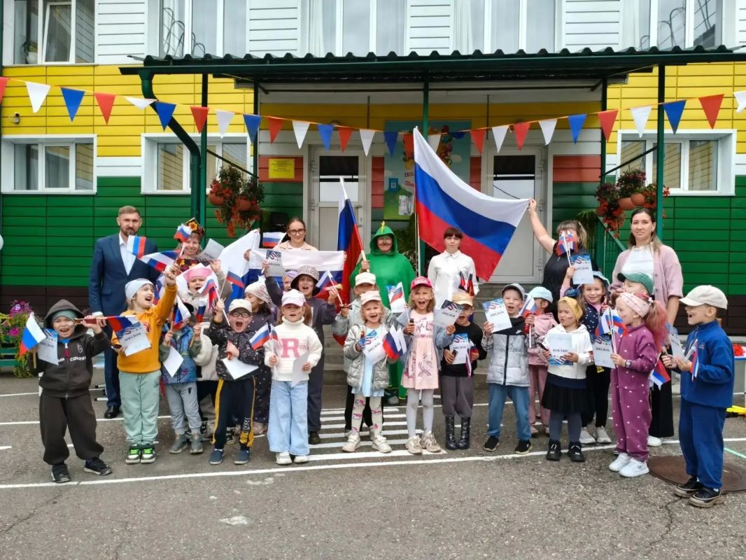 Более 6000 жителей Иркутской области приняли участие в спортивных мероприятиях, посвященных Дню Государственного флага России Более 6000 жителей Иркутской области приняли участие в спортивных мероприятиях, посвященных Дню Государственного флага России