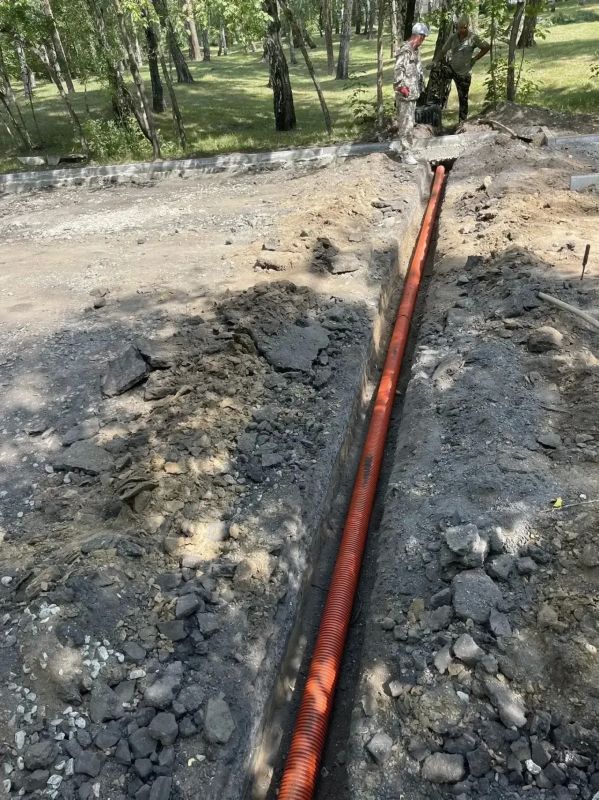 Руслан Болотов: Приводим в порядок парк имени Парижской коммуны в Свердловском округе: ремонтируем центральную аллею и другие пешеходные зоны территории Руслан Болотов: Приводим в порядок парк имени Парижской коммуны в Свердловском округе: ремонтируем центральную аллею и другие пешеходные зоны территории