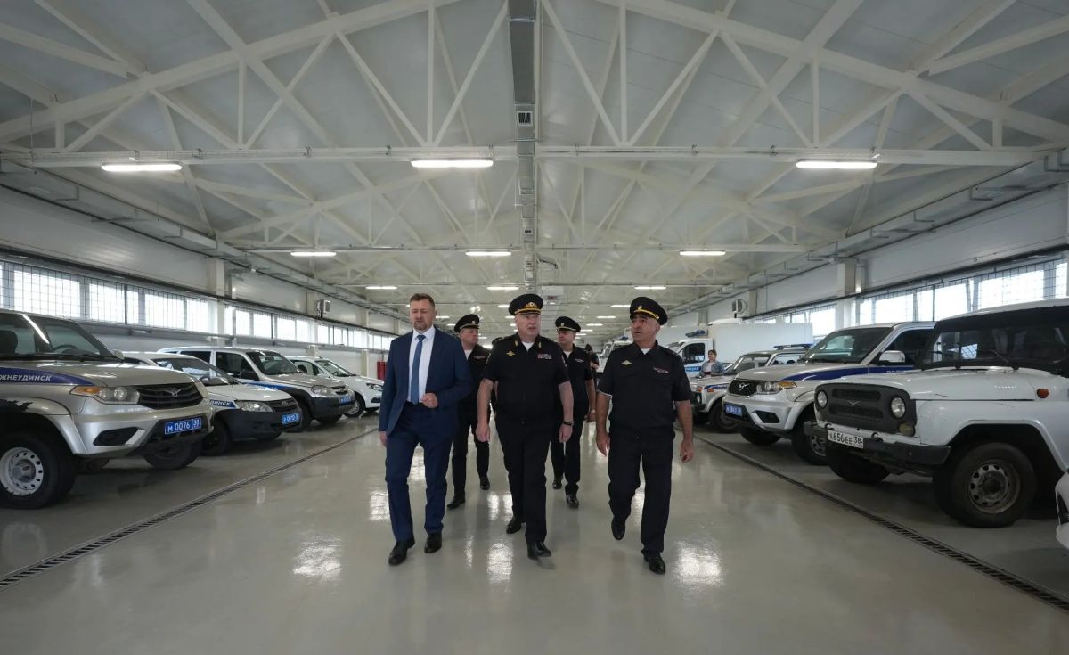 Дмитрий Ильичев открыл новый комплекс административных зданий Отдела полиции в Нижнеудинске Дмитрий Ильичев открыл новый комплекс административных зданий Отдела полиции в Нижнеудинске