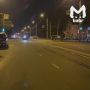 Водители массово пробивают колёса на перекрестке в Иркутске
