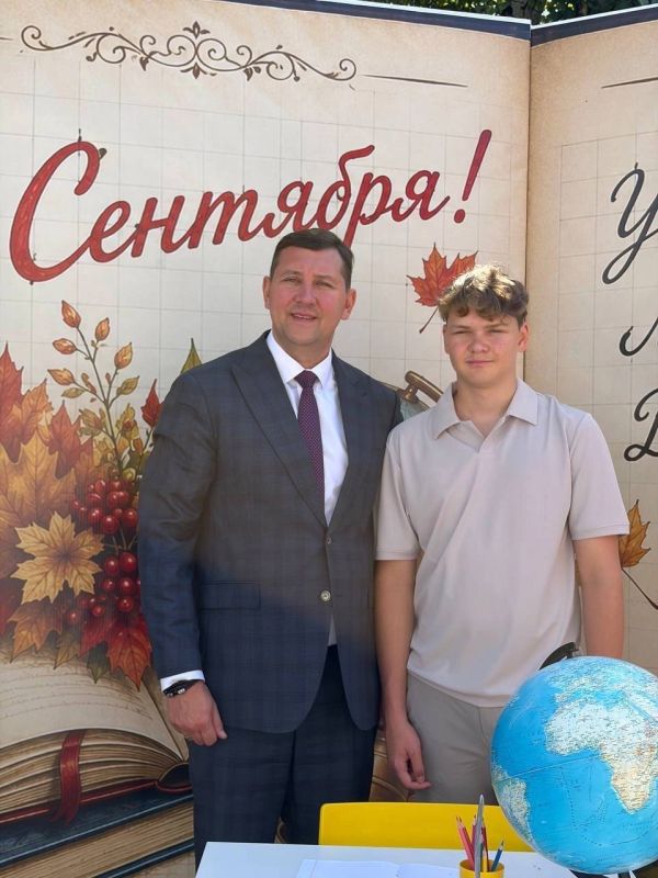 Благотворительные и образовательные акции провели депутаты ЗС на территориях области ко Дню знаний Благотворительные и образовательные акции провели депутаты ЗС на территориях области ко Дню знаний