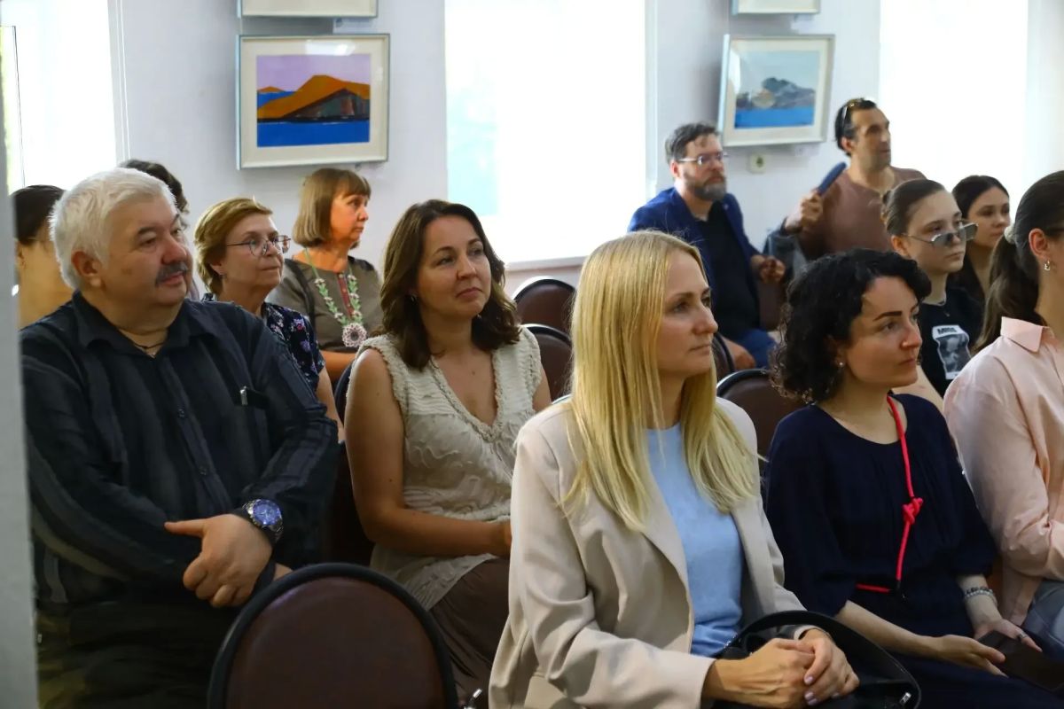 Международная выставка «Образы Сибири» открылась в городском выставочном центре имени В. С. Рогаля Международная выставка «Образы Сибири» открылась в городском выставочном центре имени В. С. Рогаля