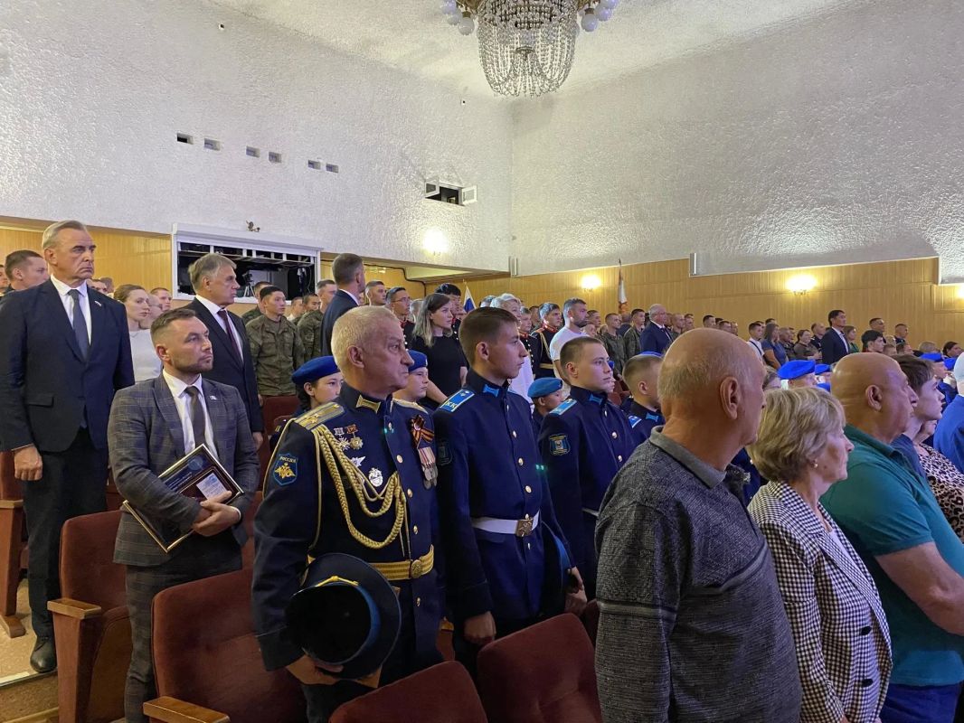 Ангарский зенитно-ракетный полк отметил юбилей Ангарский зенитно-ракетный полк отметил юбилей
