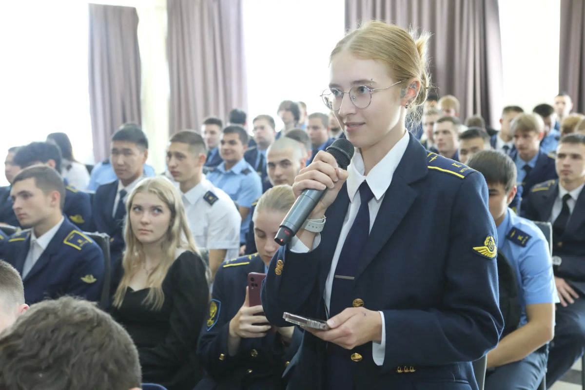Владимир Потешкин: Опыт капитального ремонта аэродрома Усть-Кута необходимо масштабировать на всю Иркутскую область Владимир Потешкин: Опыт капитального ремонта аэродрома Усть-Кута необходимо масштабировать на всю Иркутскую область