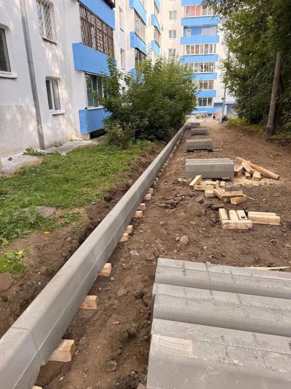 От дорог до лавочек: какие дворы Свердловского округа обновляют в этом году От дорог до лавочек: какие дворы Свердловского округа обновляют в этом году