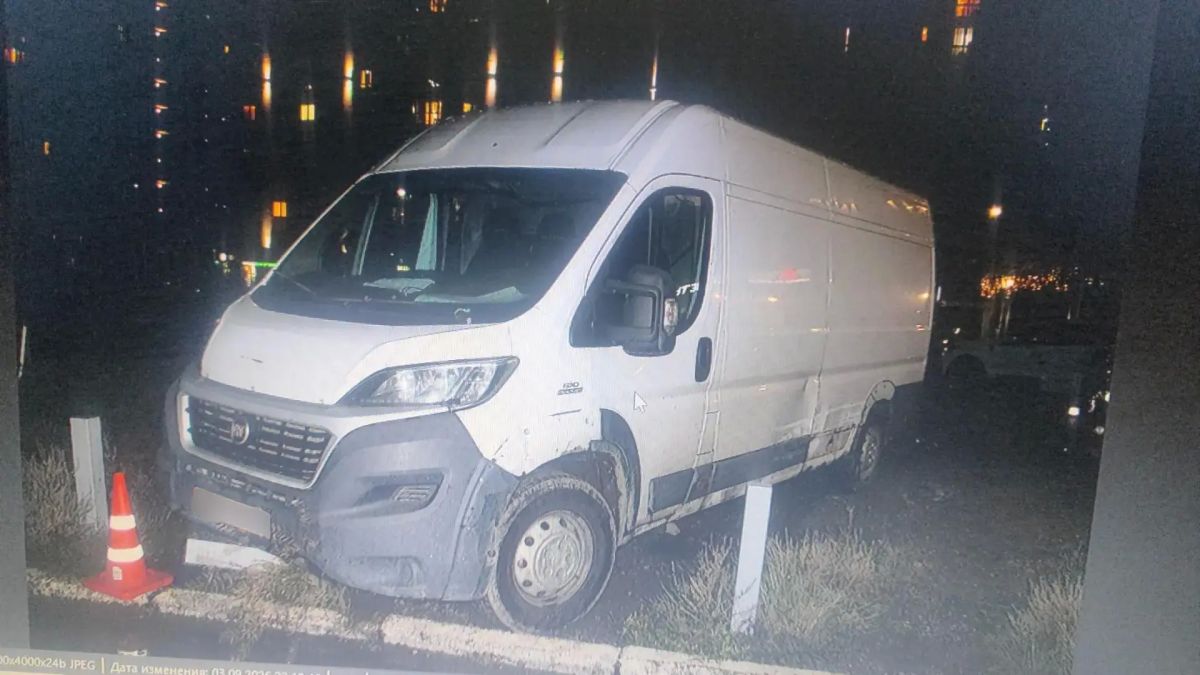 В Иркутске полицейские задержали подозреваемого в угоне фургона В Иркутске полицейские задержали подозреваемого в угоне фургона