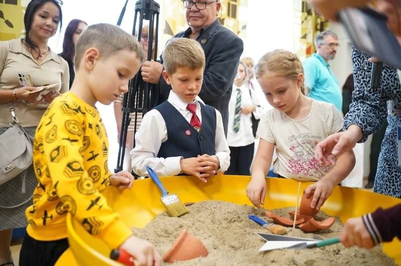 Детский культурный центр «АРХЕОЛОГиЯ» открыли в Иркутске Детский культурный центр «АРХЕОЛОГиЯ» открыли в Иркутске