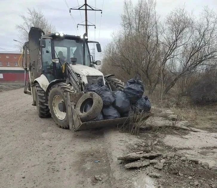 Штраф до 50 000 рублей: чем грозит выброс мусора мимо контейнера в Иркутске Штраф до 50 000 рублей: чем грозит выброс мусора мимо контейнера в Иркутске