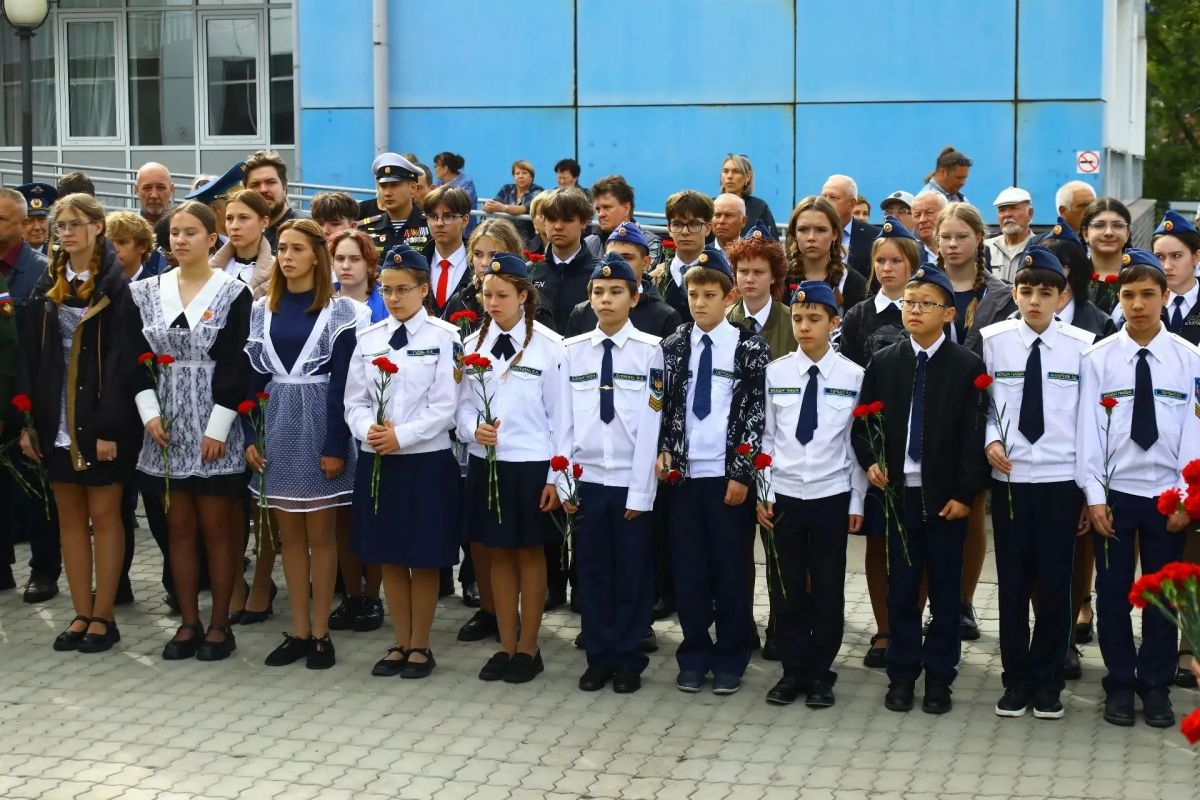 Церемония открытия мемориальной доски кавалеру ордена Мужества Евгению Суслову прошла в Иркутске Церемония открытия мемориальной доски кавалеру ордена Мужества Евгению Суслову прошла в Иркутске