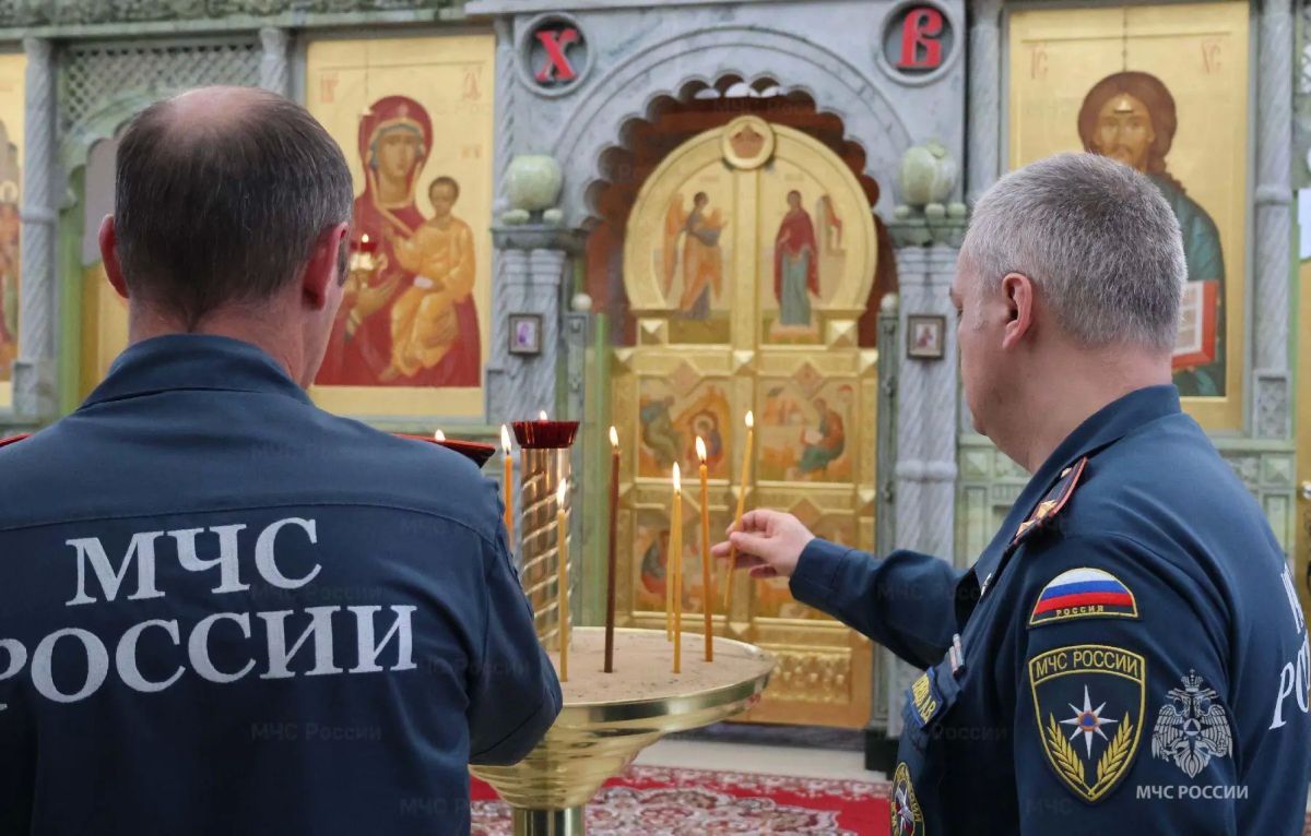 17 сентября – День празднования православной церковью иконы Божией Матери «Неопалимая Купина», одной из самых известных в России чудотворных икон 17 сентября – День празднования православной церковью иконы Божией Матери «Неопалимая Купина», одной из самых известных в России чудотворных икон
