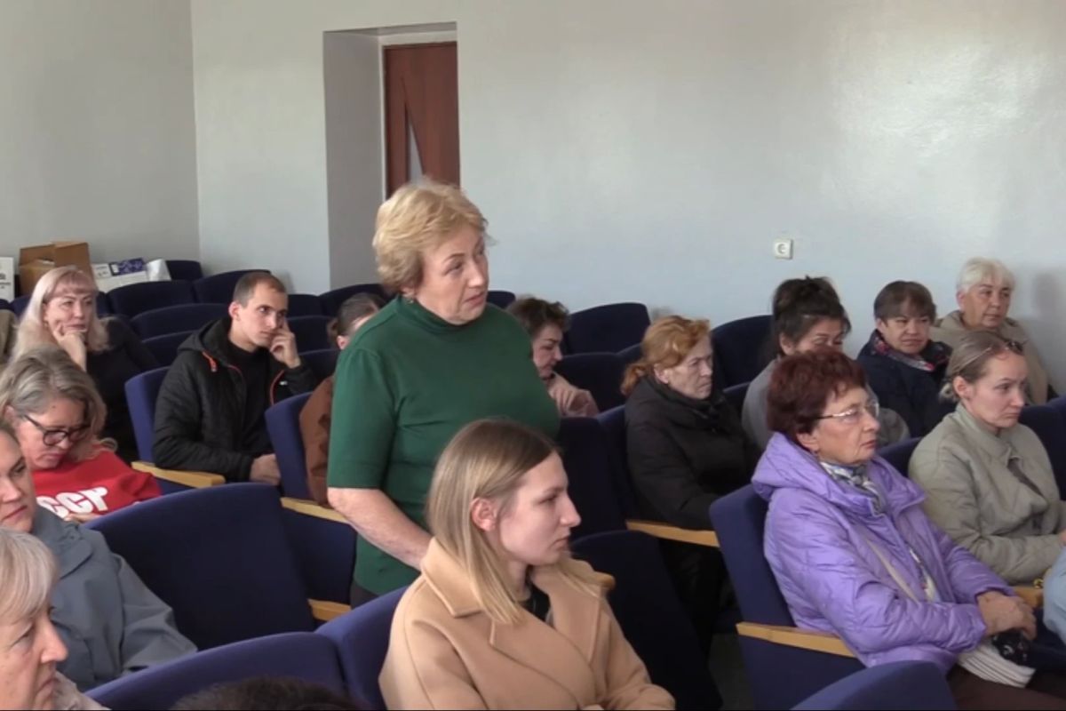 Первый заместитель Губернатора Иркутской области Роман Колесов проверил начало отопительного периода в Бодайбо Первый заместитель Губернатора Иркутской области Роман Колесов проверил начало отопительного периода в Бодайбо