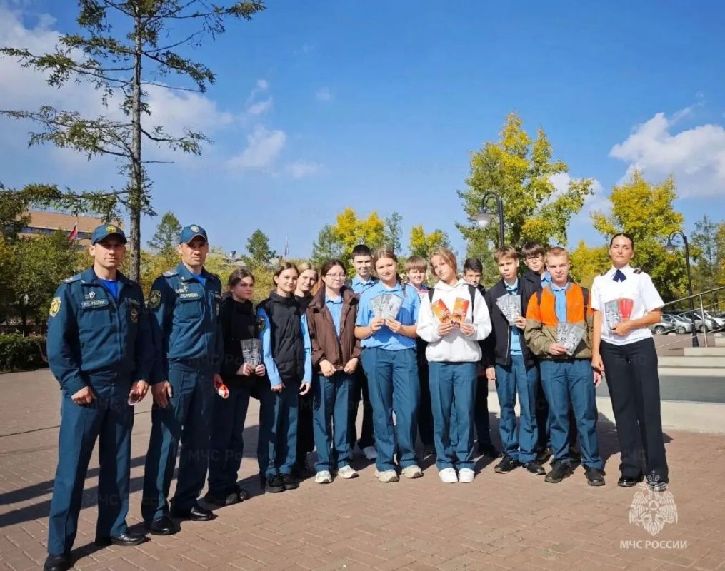 Кадеты МЧС - помощники в профилактике пожаров Кадеты МЧС - помощники в профилактике пожаров