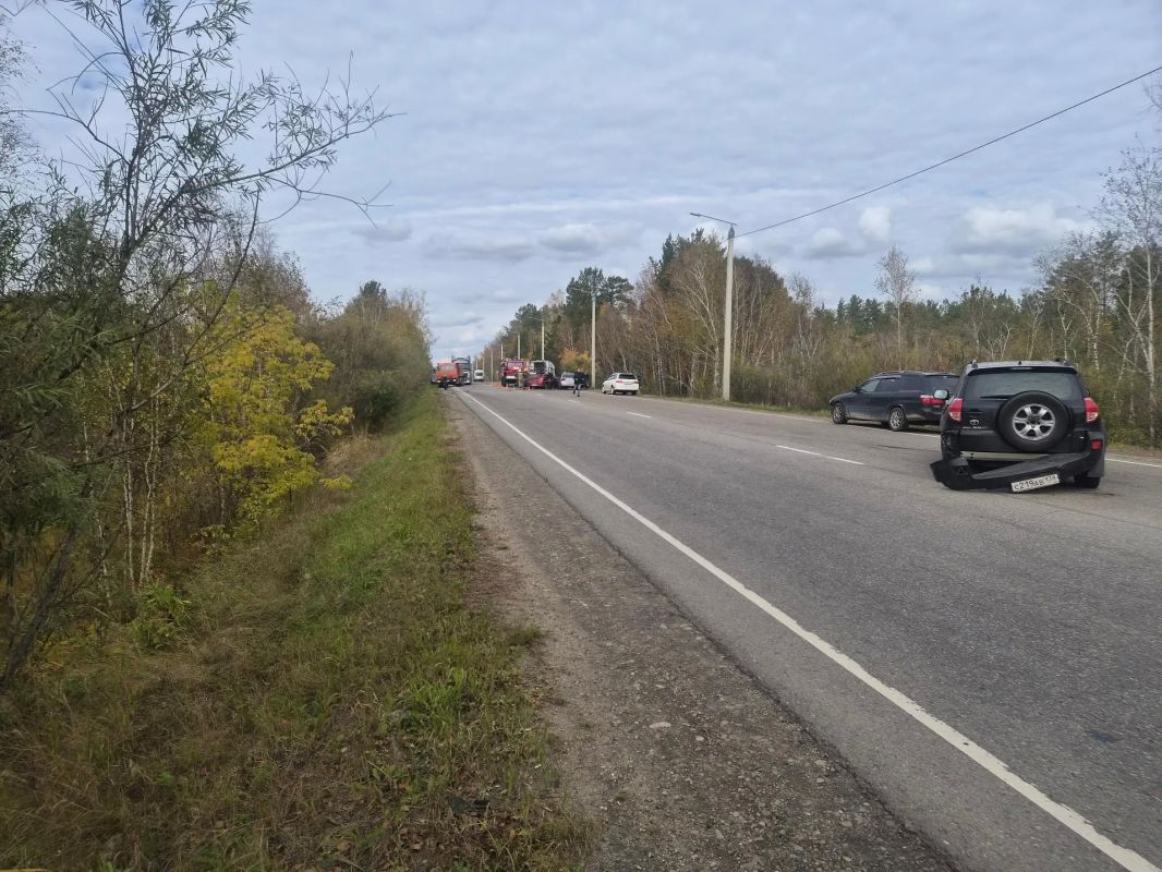 В Ангарске полицейские разбираются в обстоятельствах дорожной аварии с участием четырёх автомобилей В Ангарске полицейские разбираются в обстоятельствах дорожной аварии с участием четырёх автомобилей