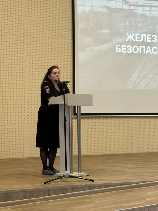 За безопасность вместе. Транпортные полицейские в Тулуне приняли участие в проведении масштабного комплексного профилактического дня «За безопасность вместе» За безопасность вместе. Транпортные полицейские в Тулуне приняли участие в проведении масштабного комплексного профилактического дня «За безопасность вместе»