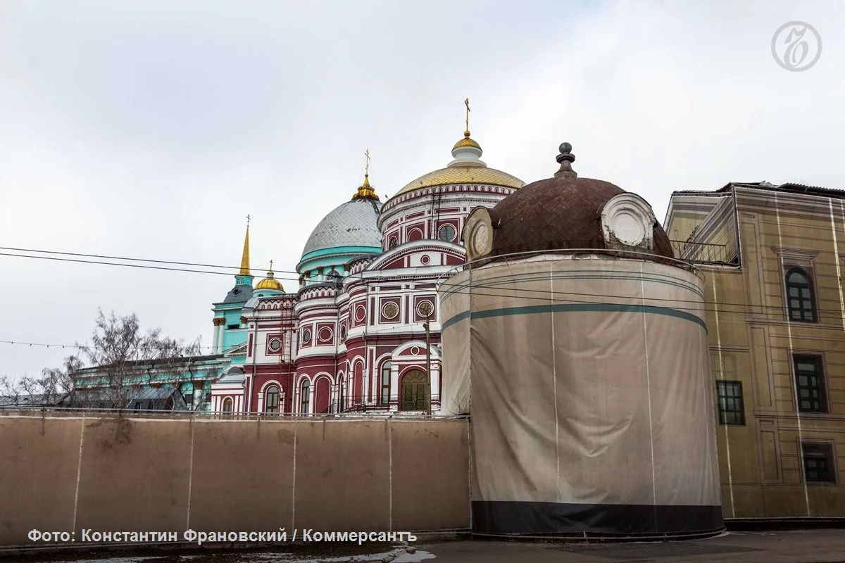 На реставрацию Братского корпуса Знаменского монастыря в Курске направят 300 млн рублей