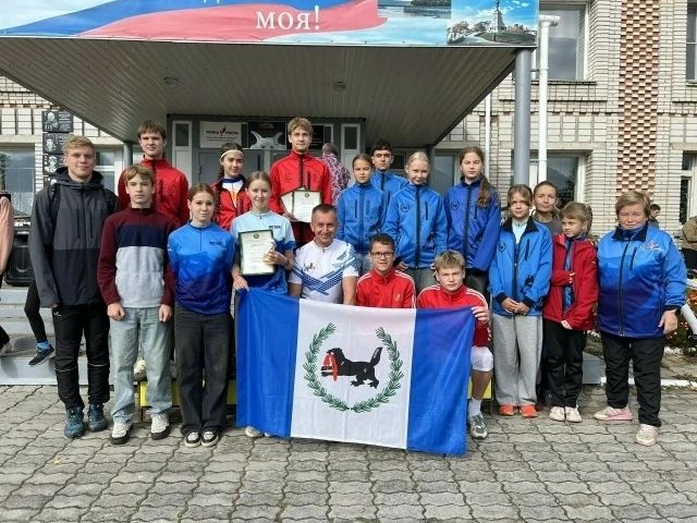 Спортсмены Приангарья выиграли четыре медали на всероссийских и межрегиональных соревнованиях по спортивному ориентированию «Акфа-2026», которые с 25 по 27 сентября проходили в Хабаровском районе Хабаровского края