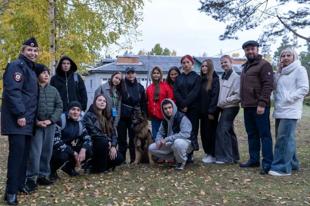 В Братске полицейские и общественники приняли участие в слёте регионального проекта «Патруль Первых» В Братске полицейские и общественники приняли участие в слёте регионального проекта «Патруль Первых»