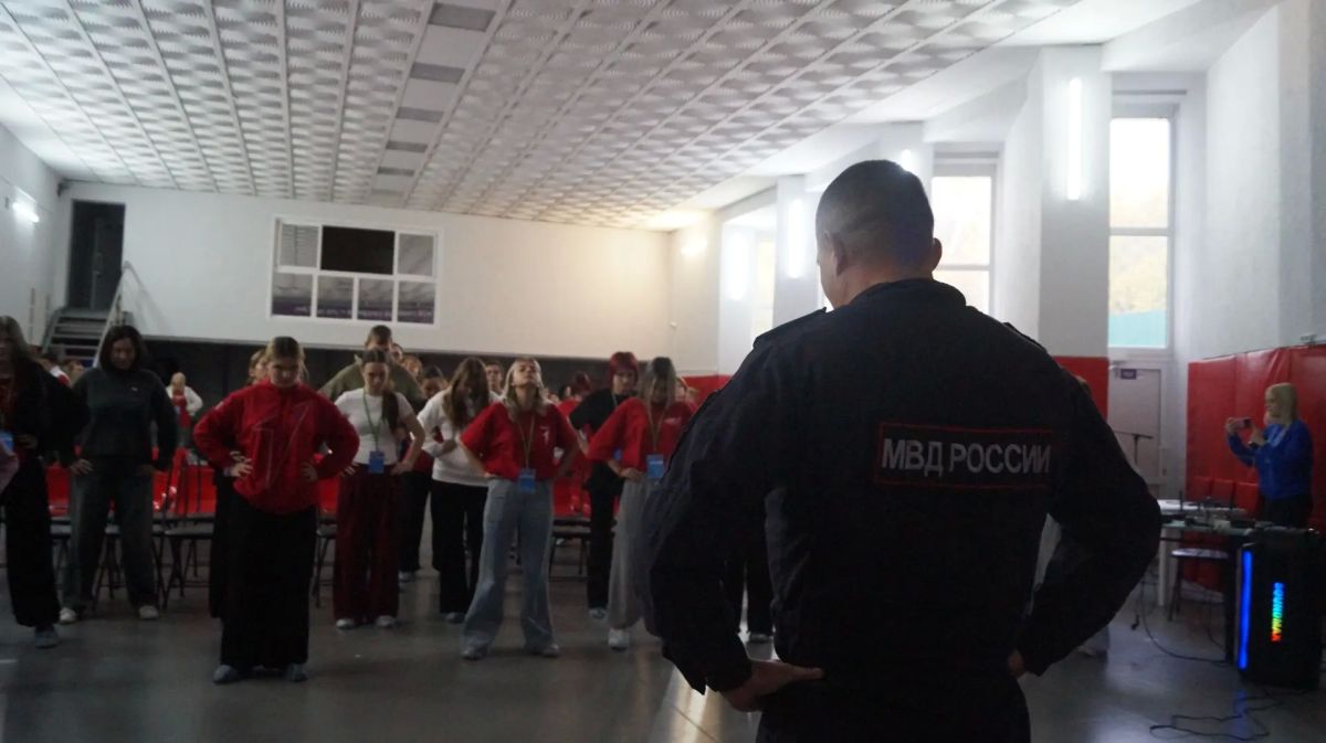 В Братске полицейские и общественники приняли участие в слёте регионального проекта «Патруль Первых» В Братске полицейские и общественники приняли участие в слёте регионального проекта «Патруль Первых»