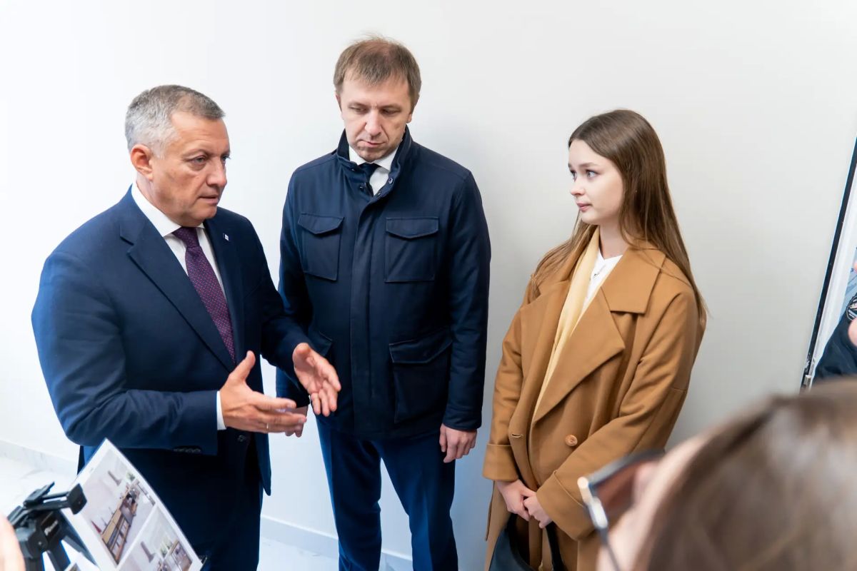 Создание достойных условий жизни студентов — инвестиция в будущее Иркутской области Создание достойных условий жизни студентов — инвестиция в будущее Иркутской области