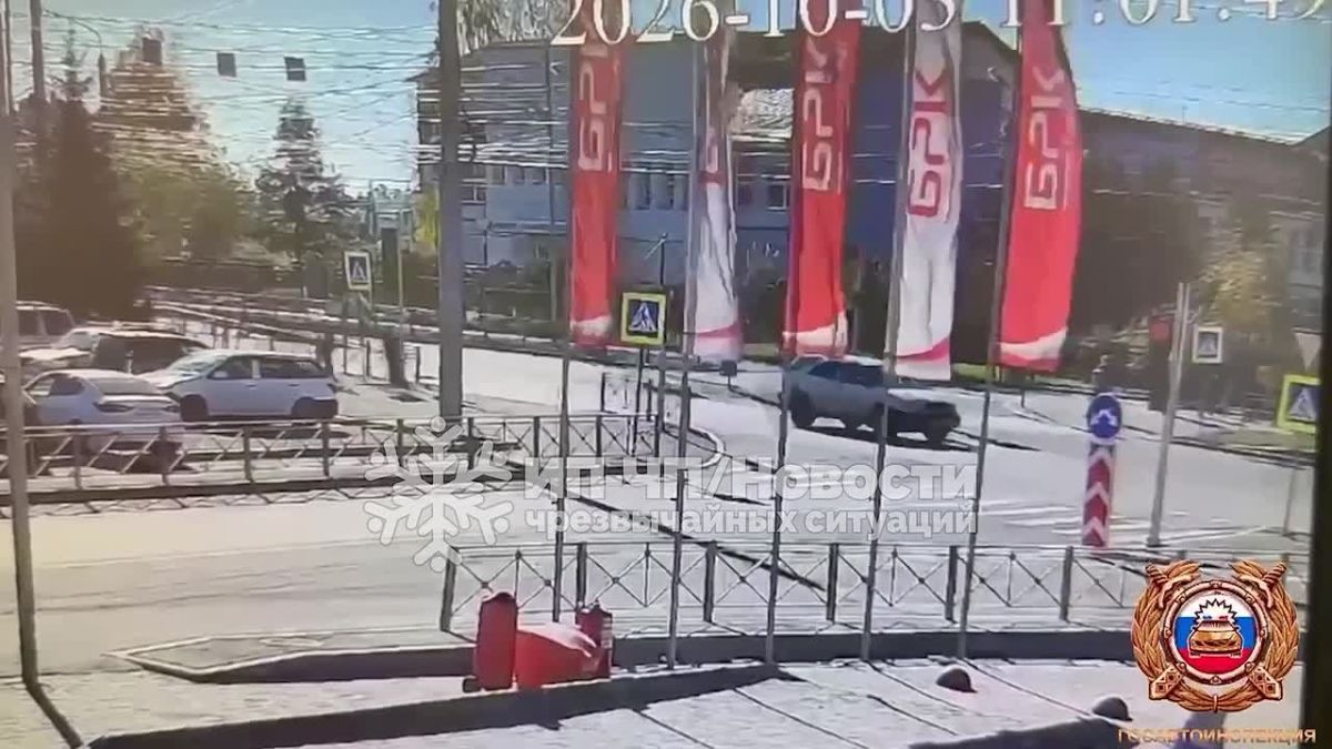 В Иркутске водитель сбил двух детей на самокатах