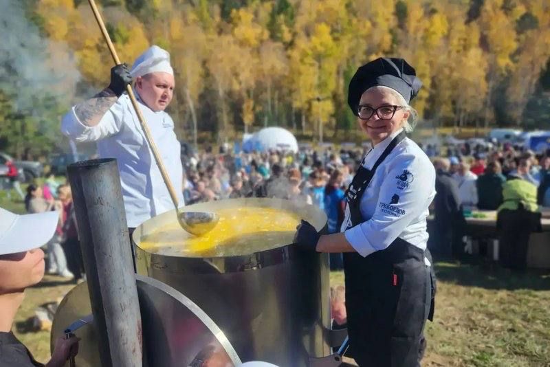 Выходные в Приангарье: гастрономические рекорды и спортивные достижения Выходные в Приангарье: гастрономические рекорды и спортивные достижения
