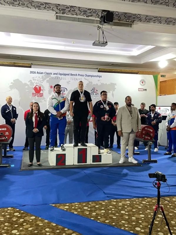 Спортсмены Приангарья завоевали пять медалей на чемпионате и первенстве Азии по пауэрлифтингу в дисциплинах «жим» и «жим классический» Спортсмены Приангарья завоевали пять медалей на чемпионате и первенстве Азии по пауэрлифтингу в дисциплинах «жим» и «жим классический»
