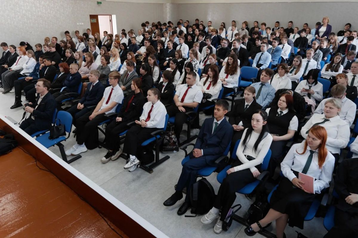 Более 200 встреч с молодежью запланировано в Приангарье до конца ноября в рамках программы «Проводники смыслов Более 200 встреч с молодежью запланировано в Приангарье до конца ноября в рамках программы «Проводники смыслов