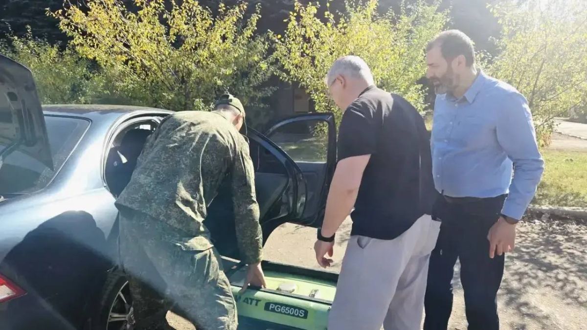 Депутаты ЗС доставили гуманитарную помощь в зону СВО Депутаты ЗС доставили гуманитарную помощь в зону СВО