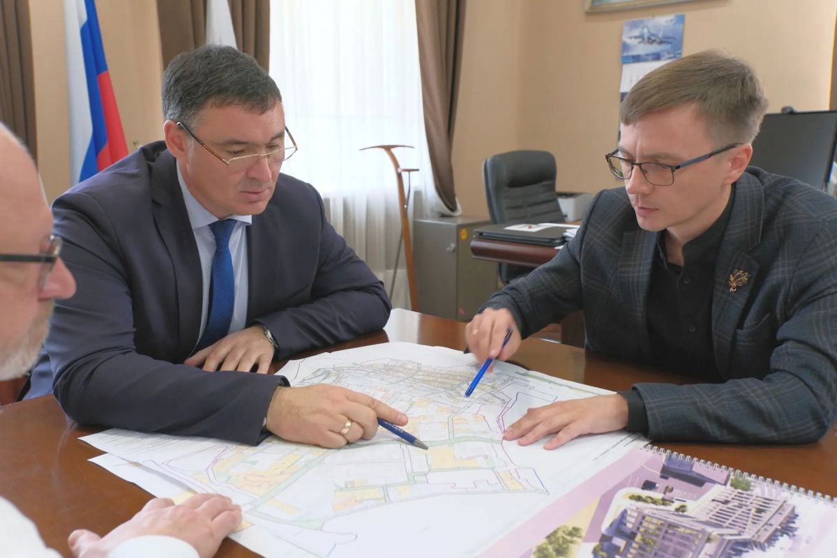 Руслан Болотов: Несколько важных изменений внесли в проект межевания территории Свердловского округа в районе микрорайонов Энергетиков и Радужный, улиц Помяловского, Гаражная и Майская
