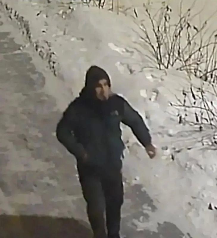 В Иркутске полицейские разыскивают мужчин, возможно причастных к хищению транспортных средств В Иркутске полицейские разыскивают мужчин, возможно причастных к хищению транспортных средств