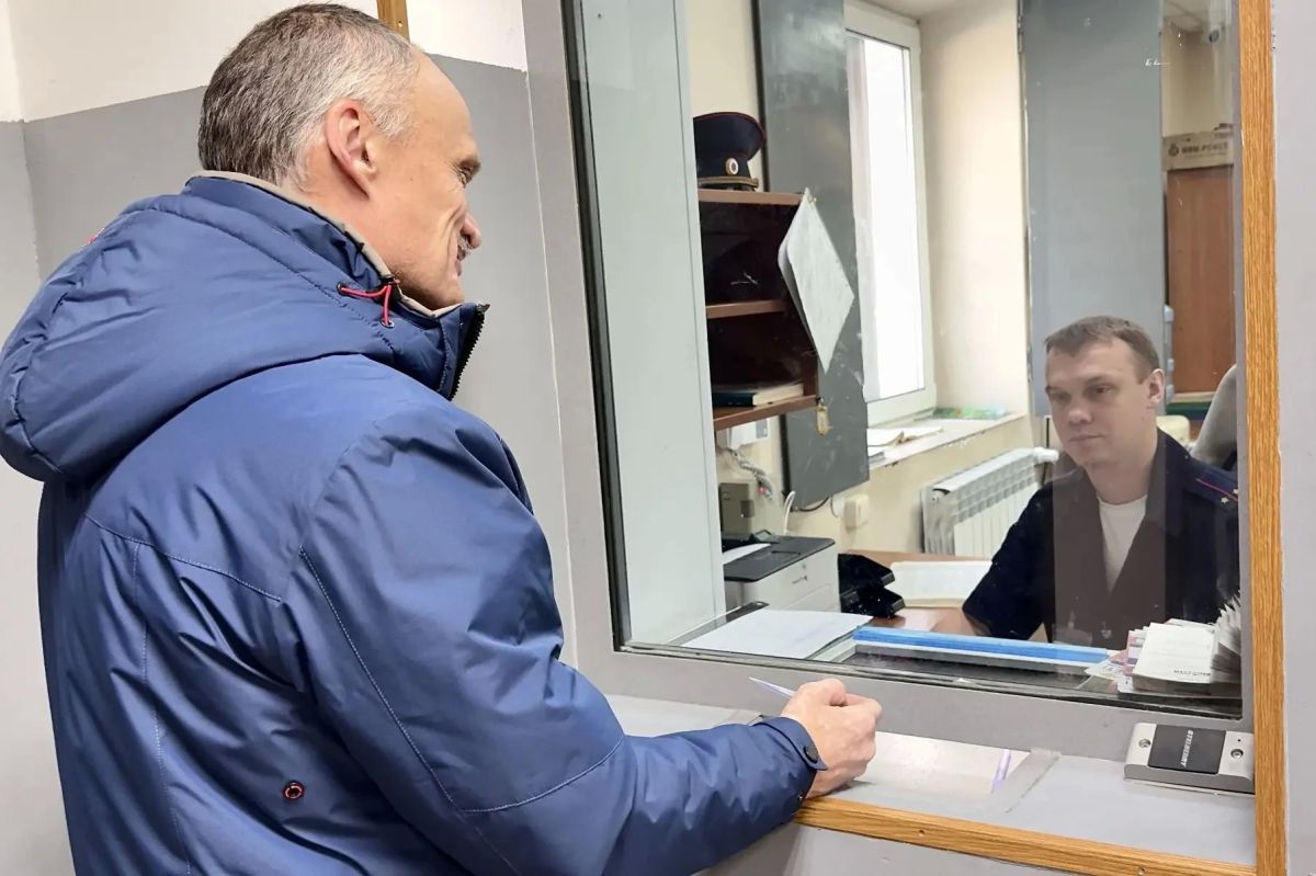 В Иркутске председатель Общественного совета проверил работу отдела полиции №8 В Иркутске председатель Общественного совета проверил работу отдела полиции №8