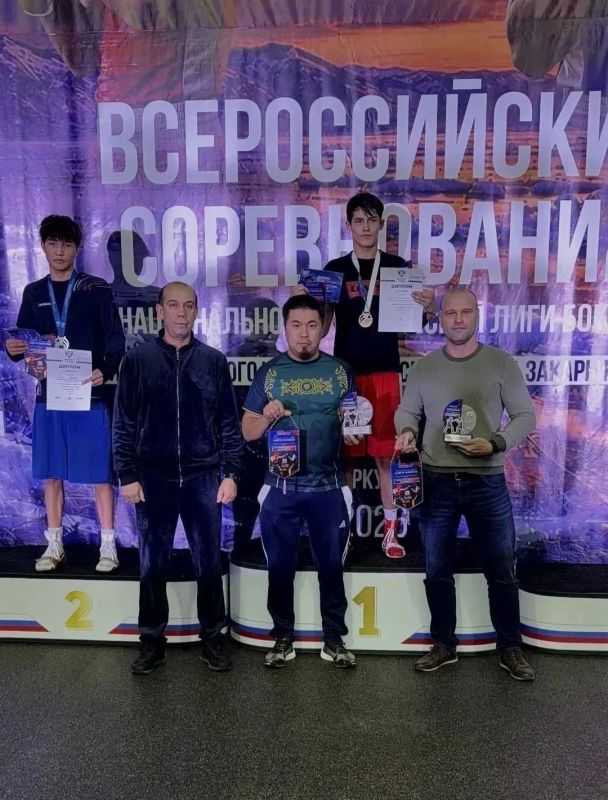 Спортсмены Приангарья завоевали 12 медалей на всероссийских соревнованиях по боксу Национальной студенческой лиги бокса памяти семикратного чемпиона РСФСР Закарьи Мигерова