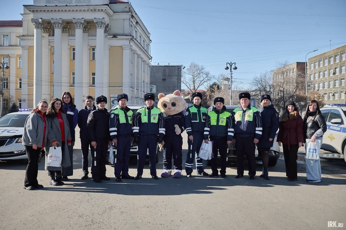 Иркутск отметил День автомобилиста праздничной акцией Иркутск отметил День автомобилиста праздничной акцией