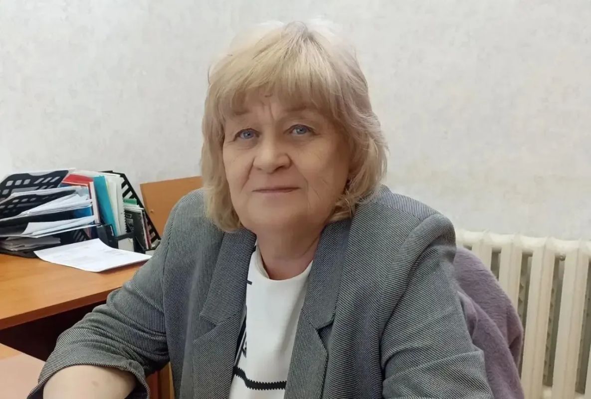 Игорь Кобзев: Указом Президента РФ почетного звания «Заслуженный работник культуры Российской Федерации» удостоен директор Иркутского областного краеведческого музея имени Муравьева-Амурского Сергей Геннадьевич Ступин Игорь Кобзев: Указом Президента РФ почетного звания «Заслуженный работник культуры Российской Федерации» удостоен директор Иркутского областного краеведческого музея имени Муравьева-Амурского Сергей Геннадьевич Ступин