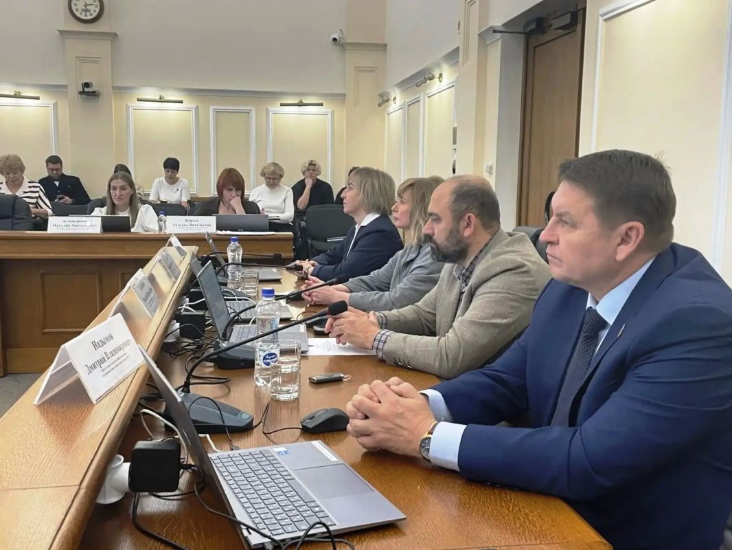 На очередном заседании Думы 27 октября депутаты рассмотрели 11 вопросов На очередном заседании Думы 27 октября депутаты рассмотрели 11 вопросов
