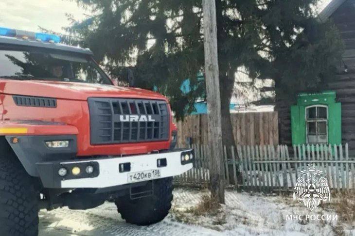 В Зиминском районе при пожаре пострадали трое детей